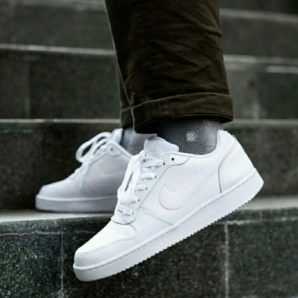 Nike Ebernon Low Triple White AQ1779-100 Trainer Sneakers Shoes Women's 7.5 - Picture 3 of 10